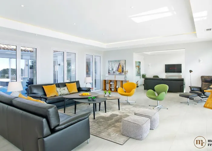 Villa Sunset Ref #51